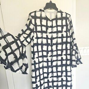 New W Tags Kaelen Black & White Silk Cotton Blend Dress W Bell Sleeve, Small